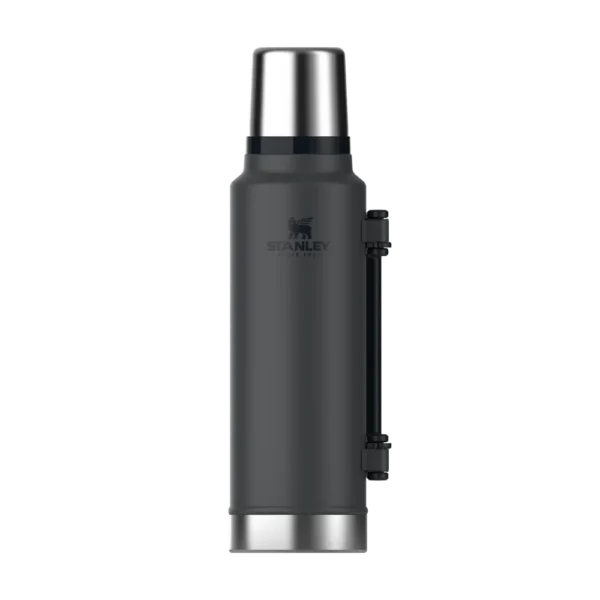 TermoStanleyClassicLegendary_2QT_1.9L_5 Termo Stanley 1.4L Asa Plegable Negro
